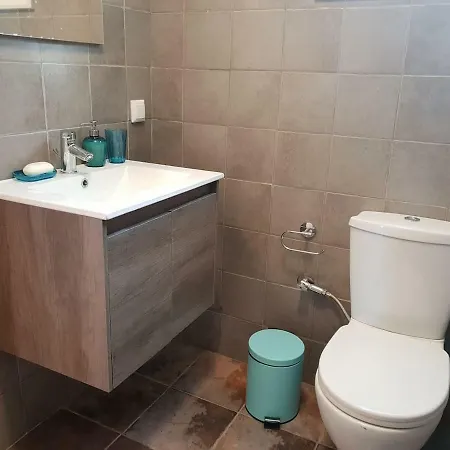 Xaradiotis House - A Modern Away From Katoméri