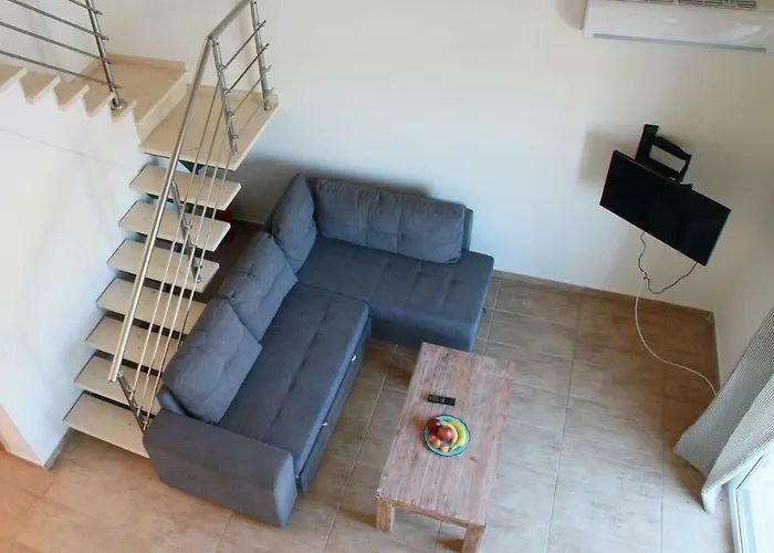 Σπίτι διακοπών Xaradiotis House - A Modern Away From