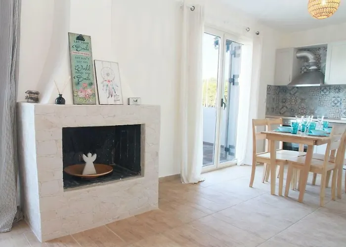 Xaradiotis House - A Modern Away From Σπίτι διακοπών *