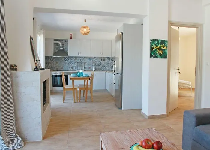 Σπίτι διακοπών Xaradiotis House - A Modern Away From Κατομέρι